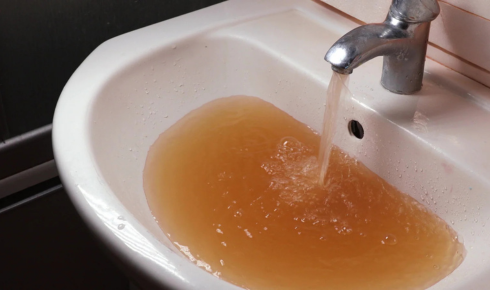 When Your Water Doesn’t Feel Right: Real Talk About Taste, Stains, and Clarity